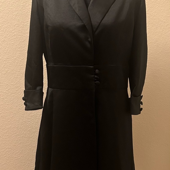 Black Double Breasted dress with Lapel Collar  3/4 sleeves, Fully lined - Picture 5 of 9